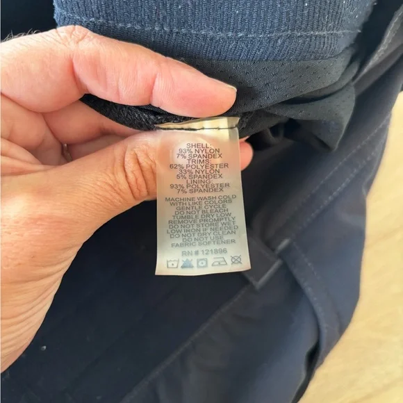 Title Nine women's Recycled Clamber 2.0 Blue Hiking Active skirt Skort size 8 - Picture 10 of 11